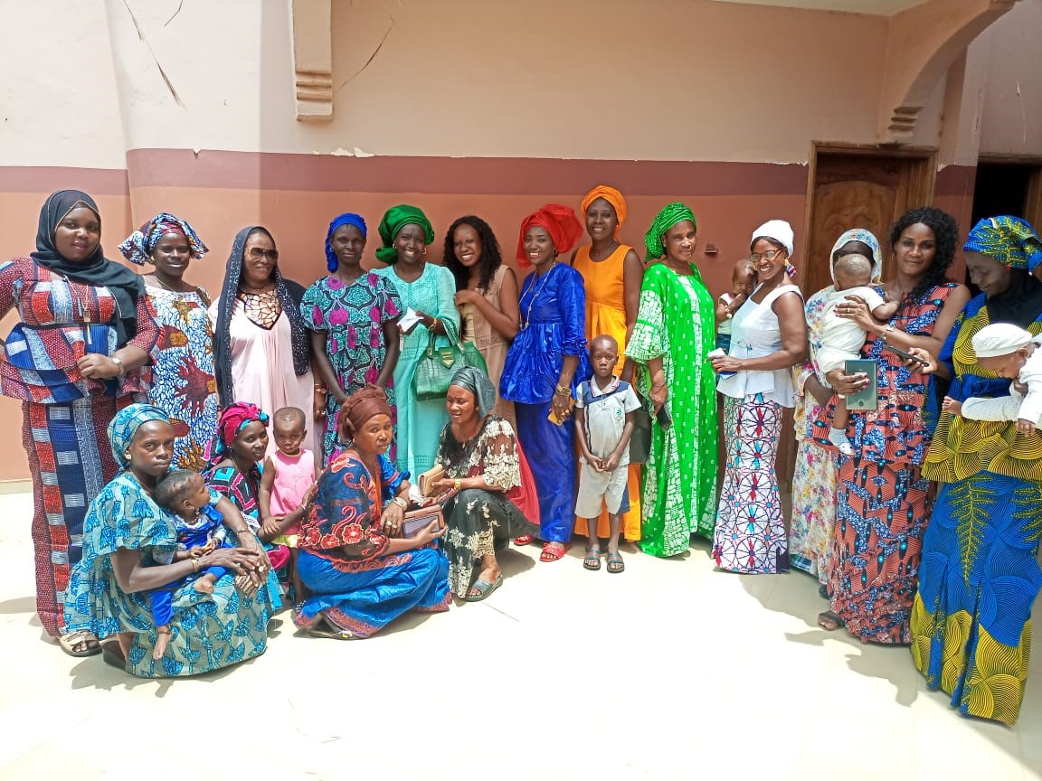 Mothers of children living with HIV and key community leaders met at a workshop organized by the Community Advisory Board in Senegal. The meeting aimed to raise awareness about the availability and benefits of pediatric DTG and increase demand for the medicine. Credit: AfroCAB