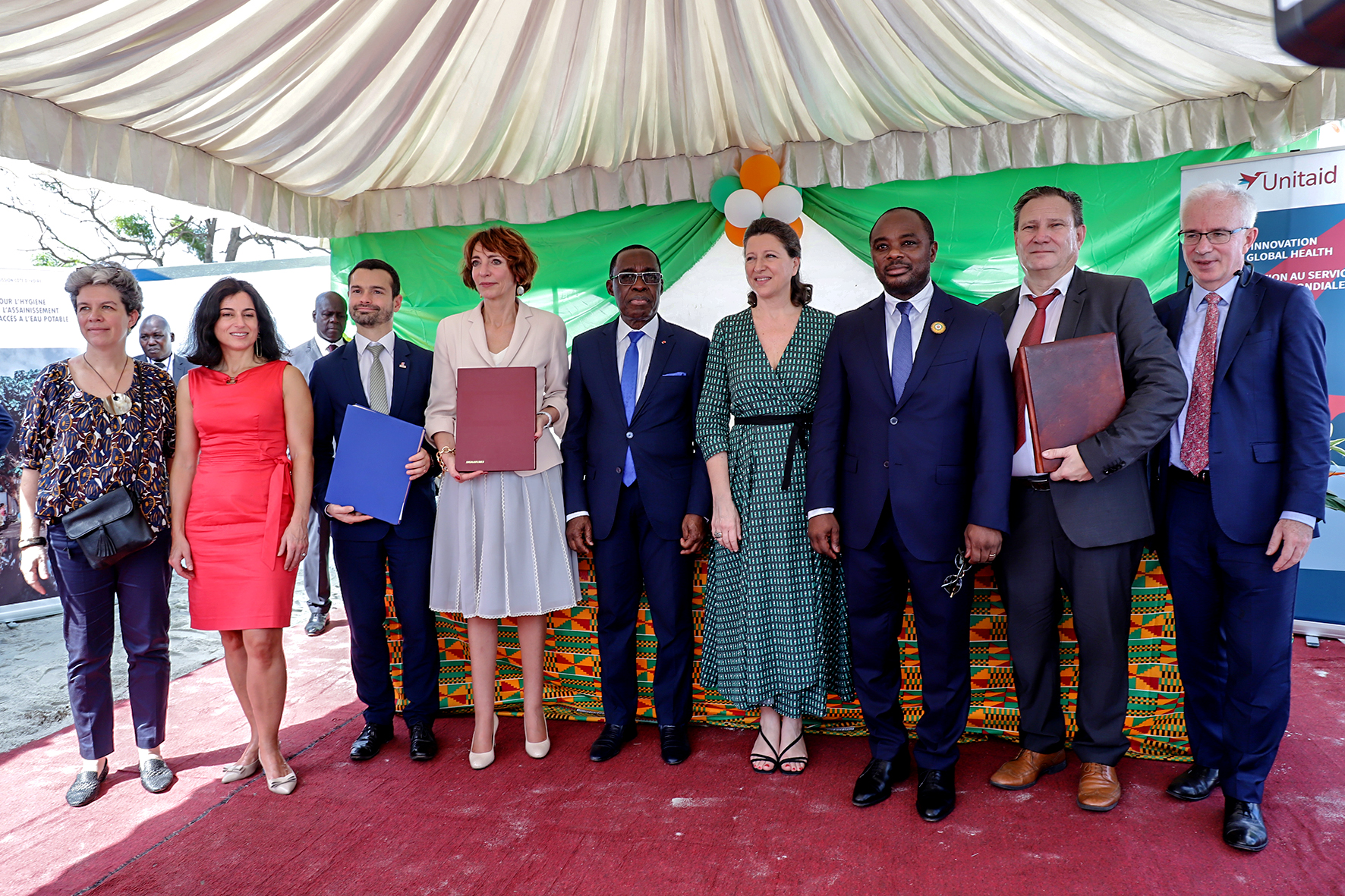 Unitaid et Expertise France unissent leurs forces pour intensifier la prévention du cancer du col de l’utérus en Côte d’Ivoire, au Burkina Faso, au Guatemala et aux Philippines