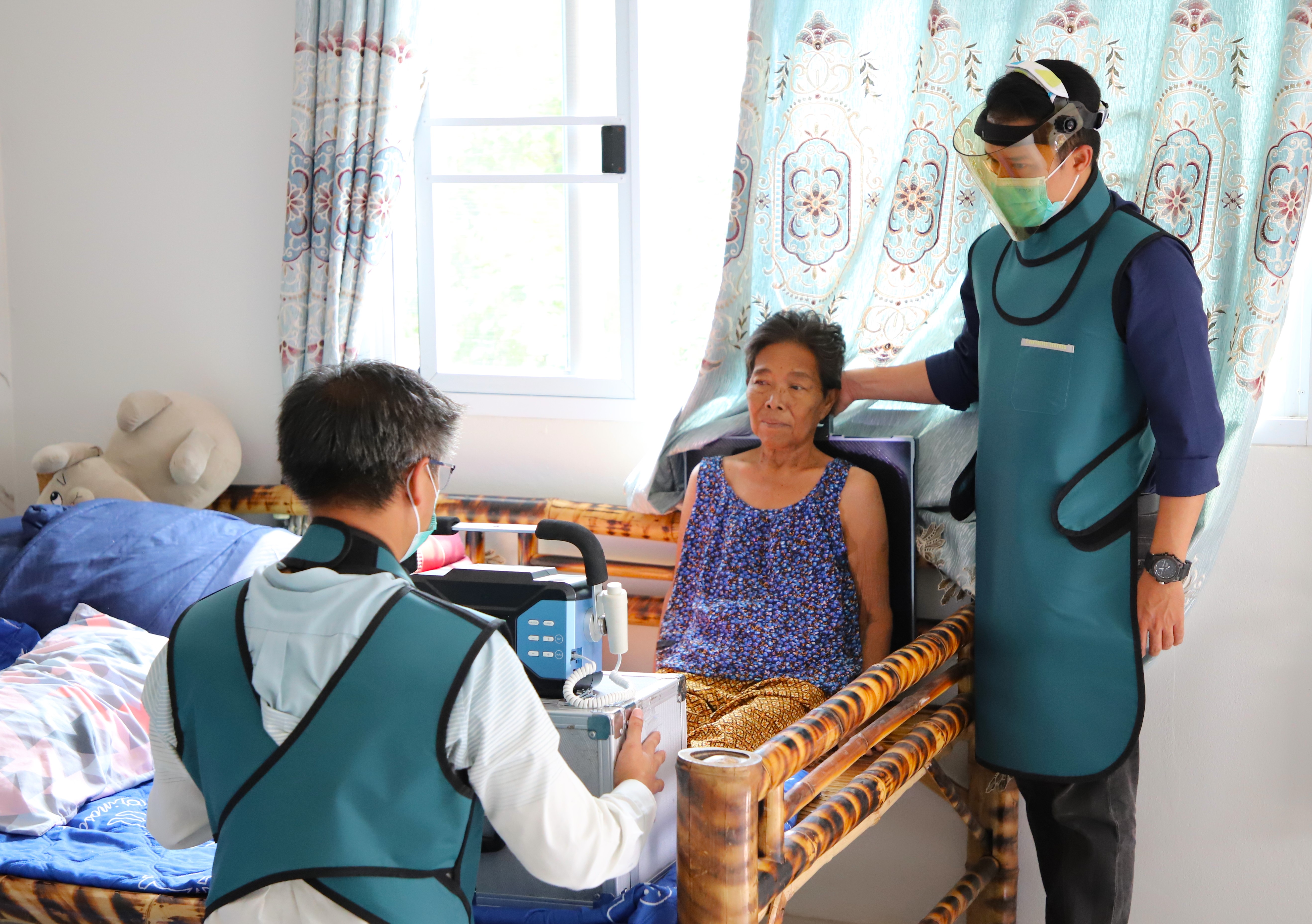Unitaid and partners cut cost of portable AI-compatible X-ray device, bringing TB screening closer to communities